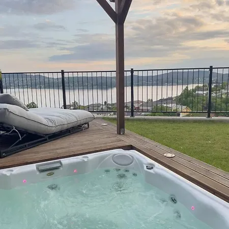 Sjoutsikt, Jacuzzi Og Solfylt Берген