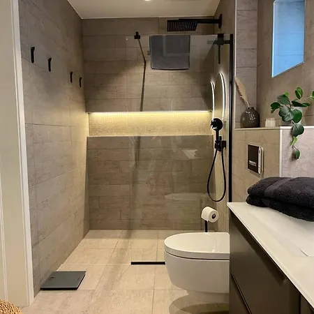 Апартаменты Sjoutsikt, Jacuzzi Og Solfylt Берген