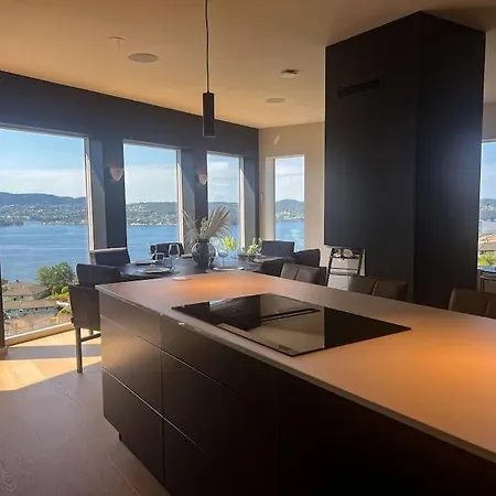 Apartman Sjoutsikt, Jacuzzi Og Solfylt Bergen