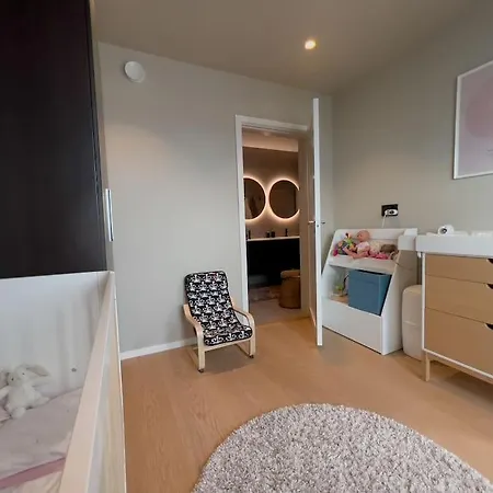 Sjoutsikt, Jacuzzi Og Solfylt * ברגן