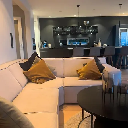 Sjoutsikt, Jacuzzi Og Solfylt * ברגן