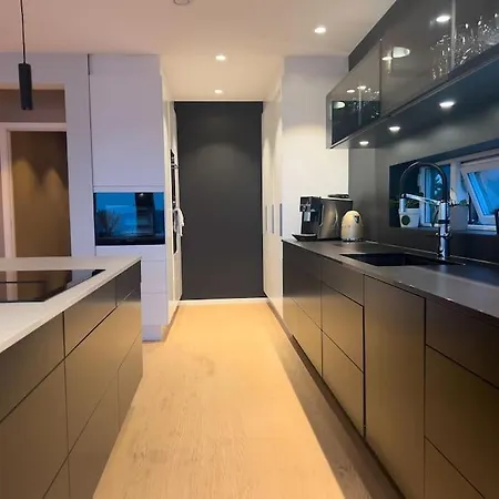 דירה Sjoutsikt, Jacuzzi Og Solfylt *